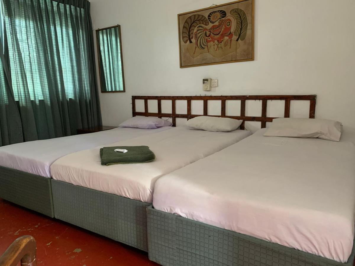Nilani Hotel Ratnapura Zewnętrze zdjęcie