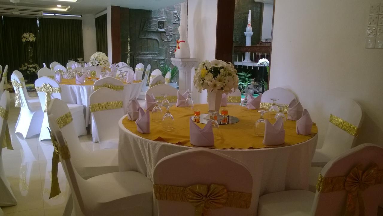 Nilani Hotel Ratnapura Zewnętrze zdjęcie