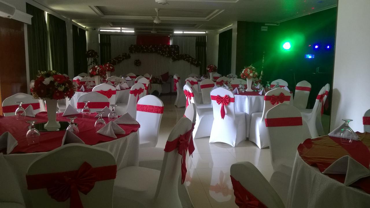 Nilani Hotel Ratnapura Zewnętrze zdjęcie