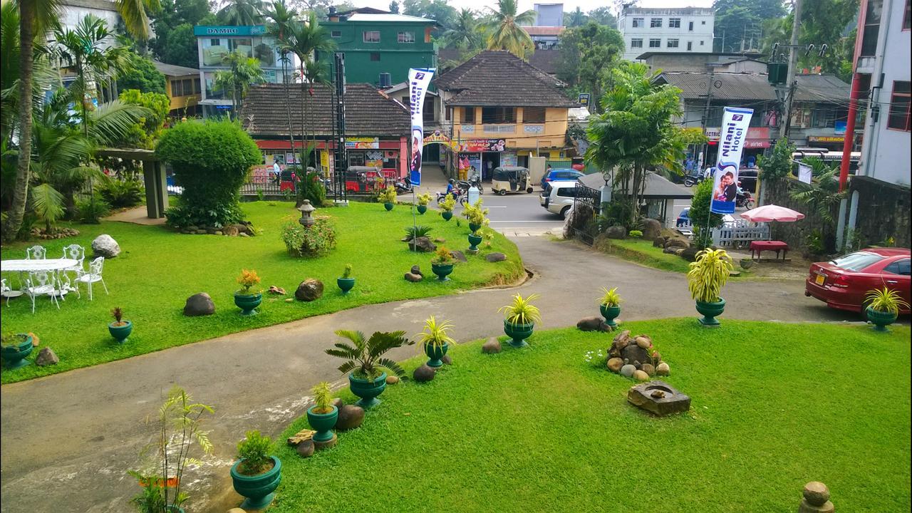 Nilani Hotel Ratnapura Zewnętrze zdjęcie