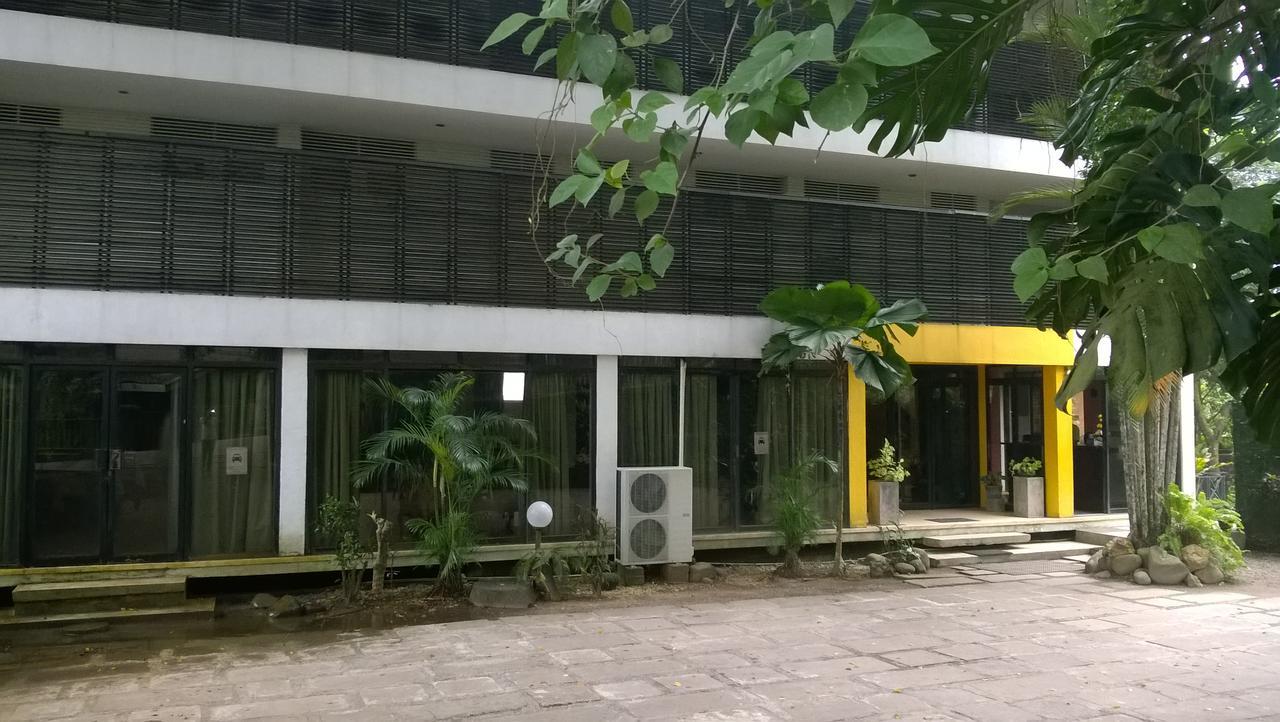 Nilani Hotel Ratnapura Zewnętrze zdjęcie